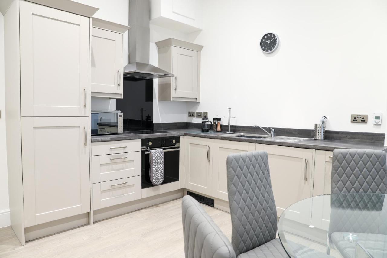 16 Queen Avenue Collection By Happy Days Liverpool Bagian luar foto