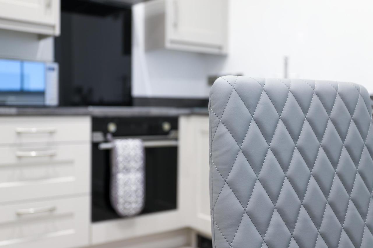 16 Queen Avenue Collection By Happy Days Liverpool Bagian luar foto