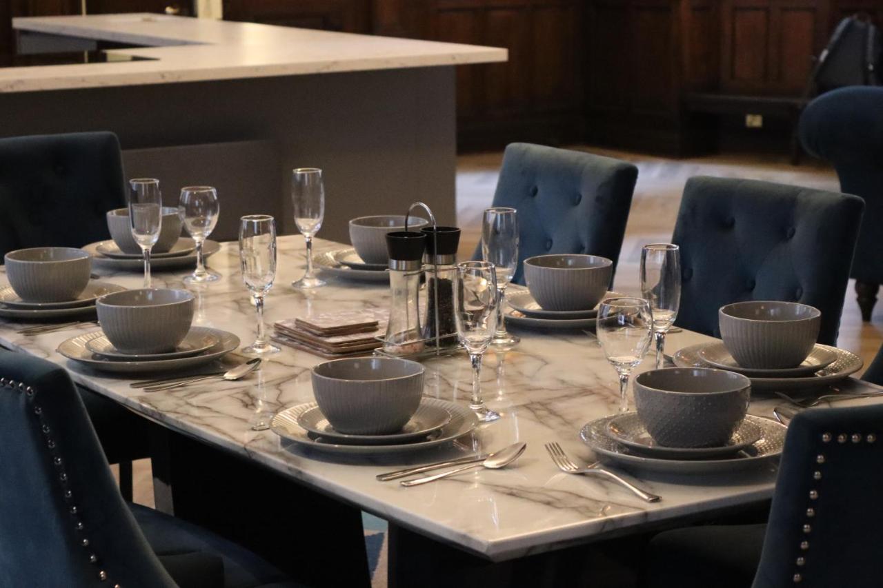 16 Queen Avenue Collection By Happy Days Liverpool Bagian luar foto